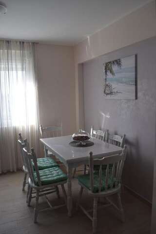 Апартаменты Apartman Bloom Бар Апартаменты с 1 спальней-42