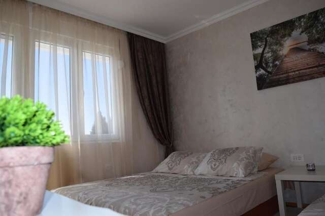 Апартаменты Apartman Bloom Бар-28